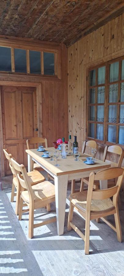 Guest House Lailashi Surmushi Exterior foto